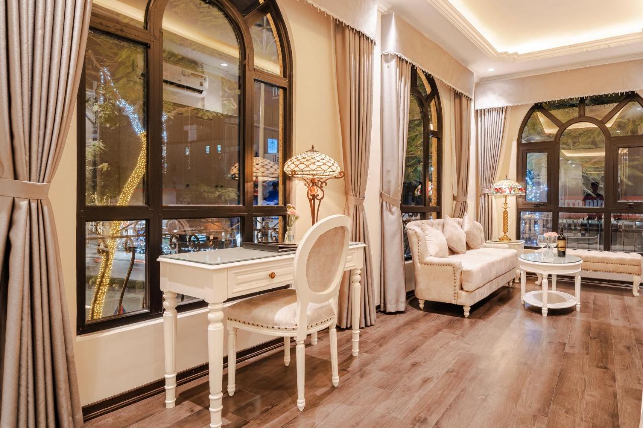 The Castle Hotel Hanoi Esterno foto