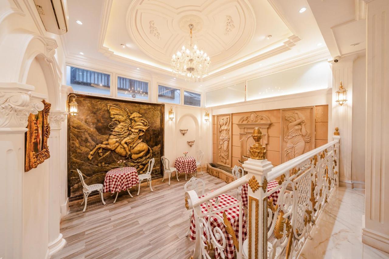 The Castle Hotel Hanoi Esterno foto